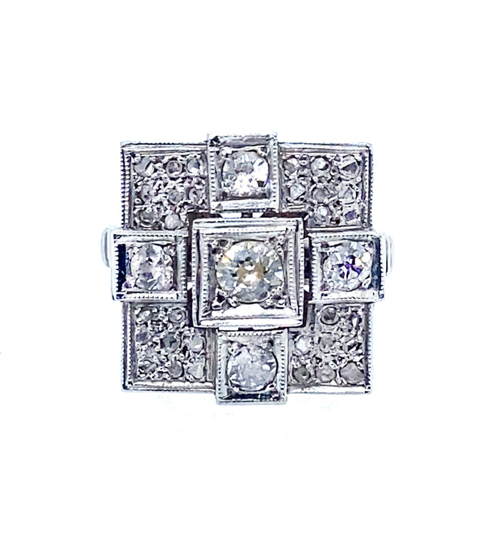 Anello Art Dèco in platino con diamanti, 1930 c.a.