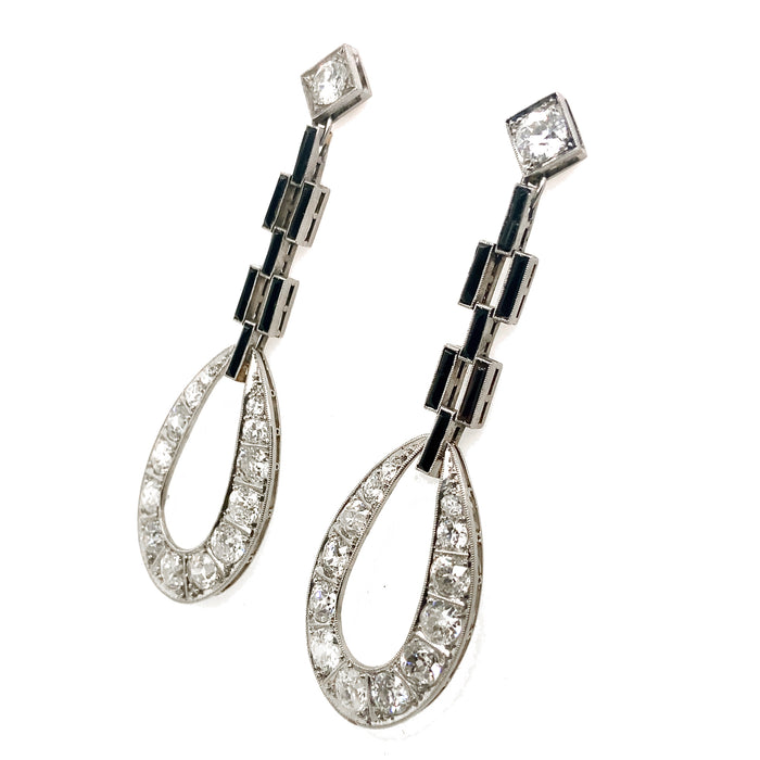 Delicati orecchini Art Déco in platino, diamanti e onice, 1925