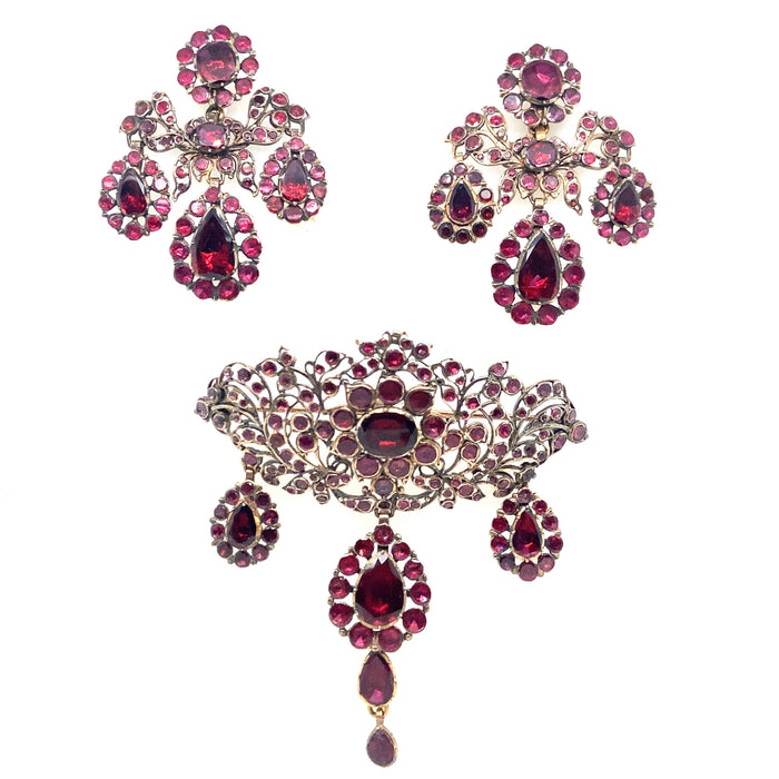 Georgian garnet girandole earrings and brooch Parure