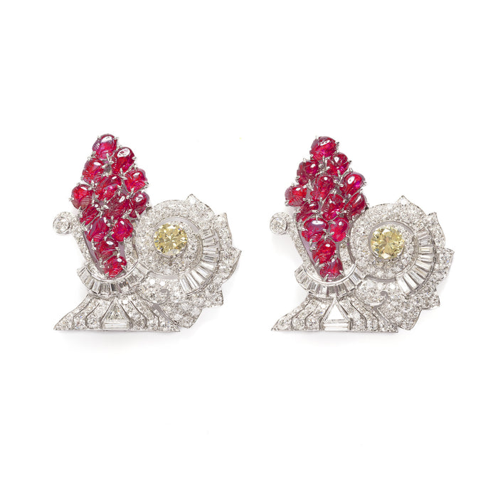 Straordinaria spilla tutti frutti Art Déco con doppia clip