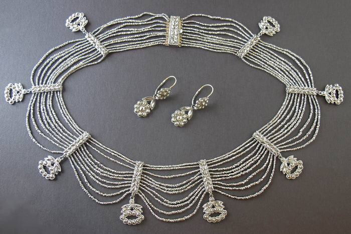 Georgian cut-steel parure with tiara in original box, 1830.