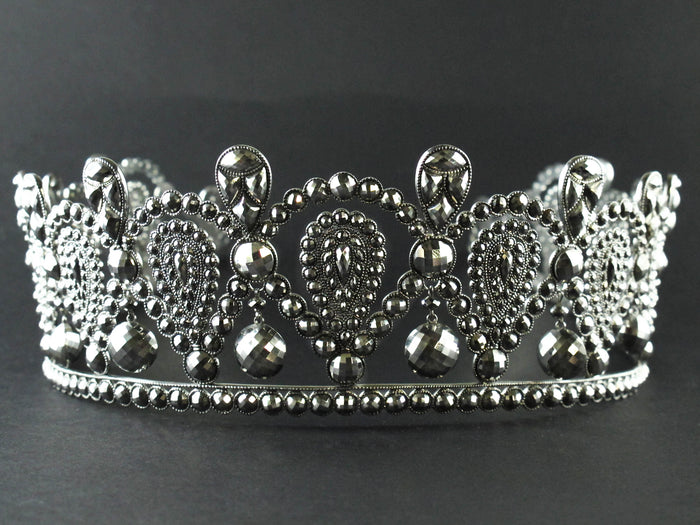Extraordinary Georgian Cut-steel Parure with Tiara, 1830 c.a.