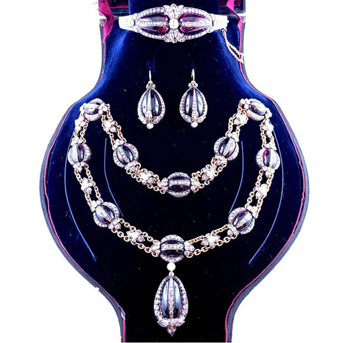 Victorian gold, diamond and garnet Parure