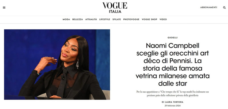 Naomi Campbell chooses art deco earrings from Pennisi, the famous Milanese window loved by the stars.