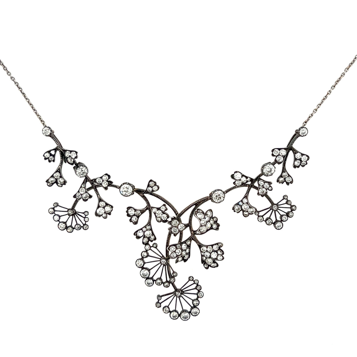Collana floreale  antica con diamanti