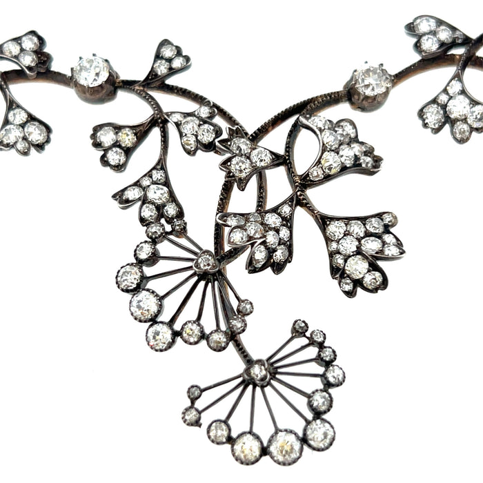Collana floreale  antica con diamanti