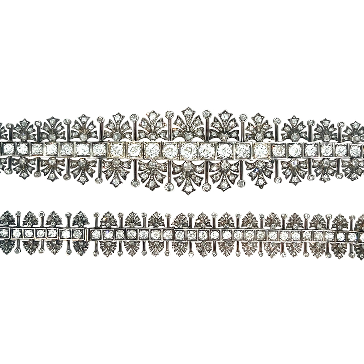 Important diamond bracelets convertible into chocker necklace