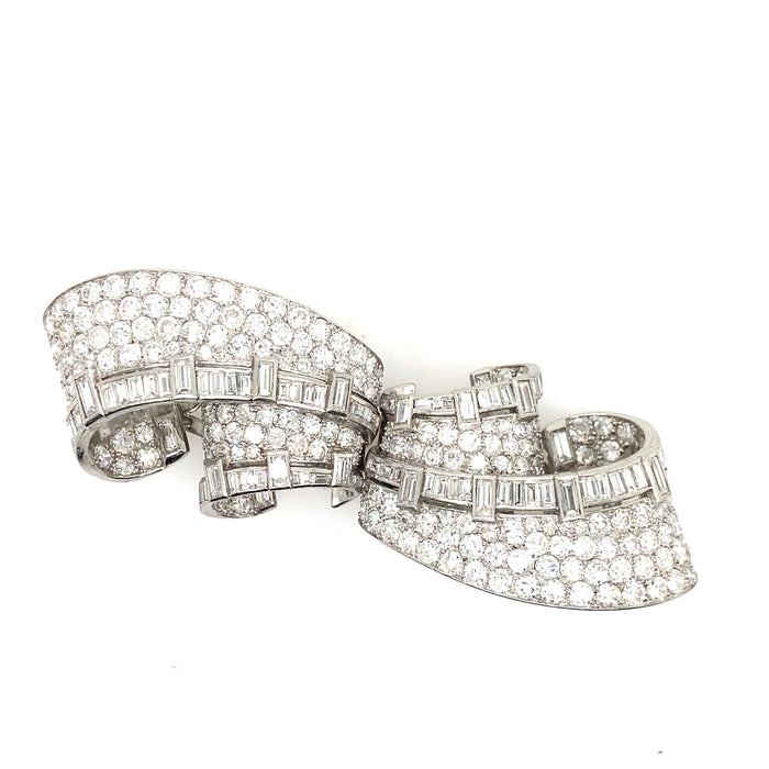 Spilla Boucheron con doppia clip in platino e diamanti