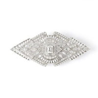 An Art Déco platinum ad diamond brooch. France, 1930.
