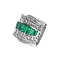 Art Déco platinum diamond and emerald ring, 1930 c.a.