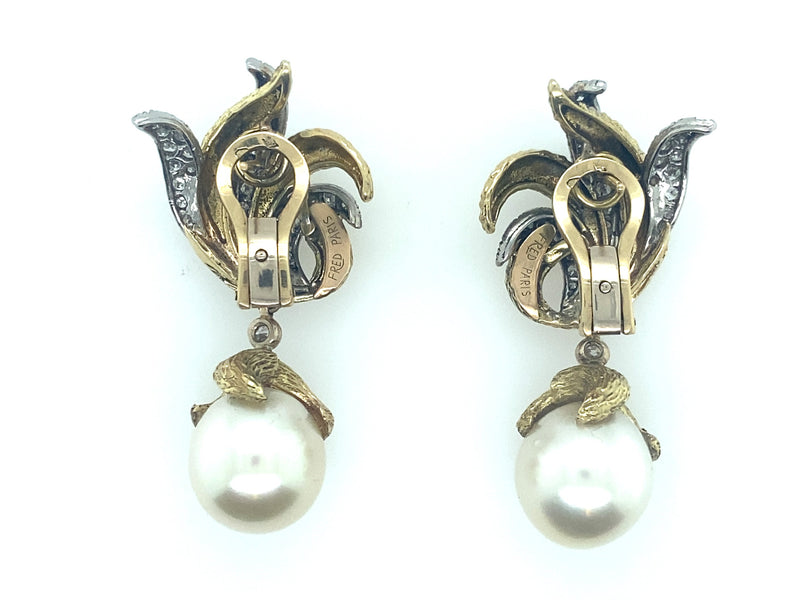 Fred Paris yellow gold, diamond and Pearl earrings. 1960
