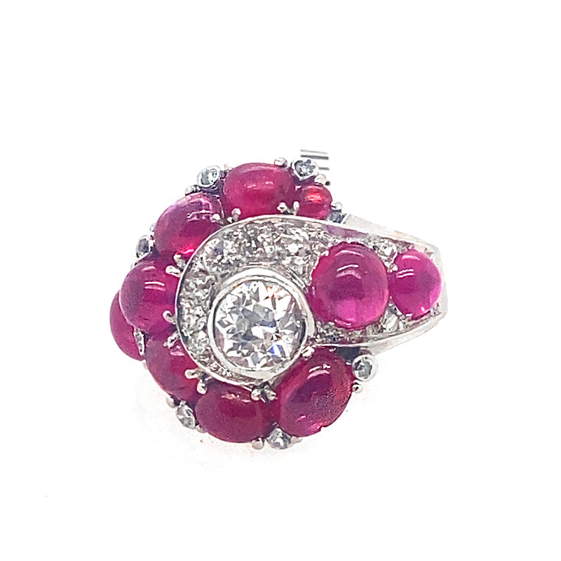 Anello Art Déco in platino con diamanti e rubini, 1930