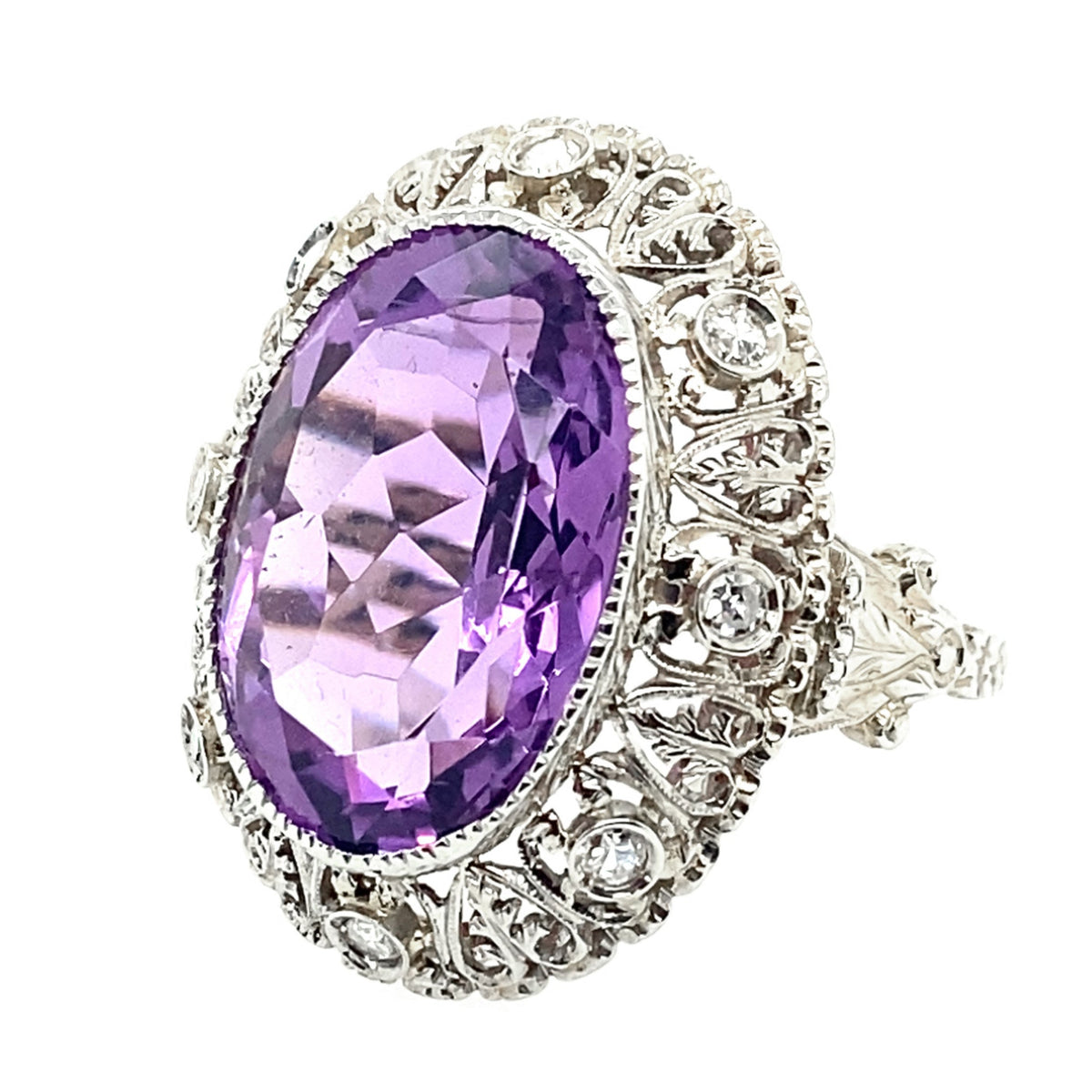 Anello antico con ametista