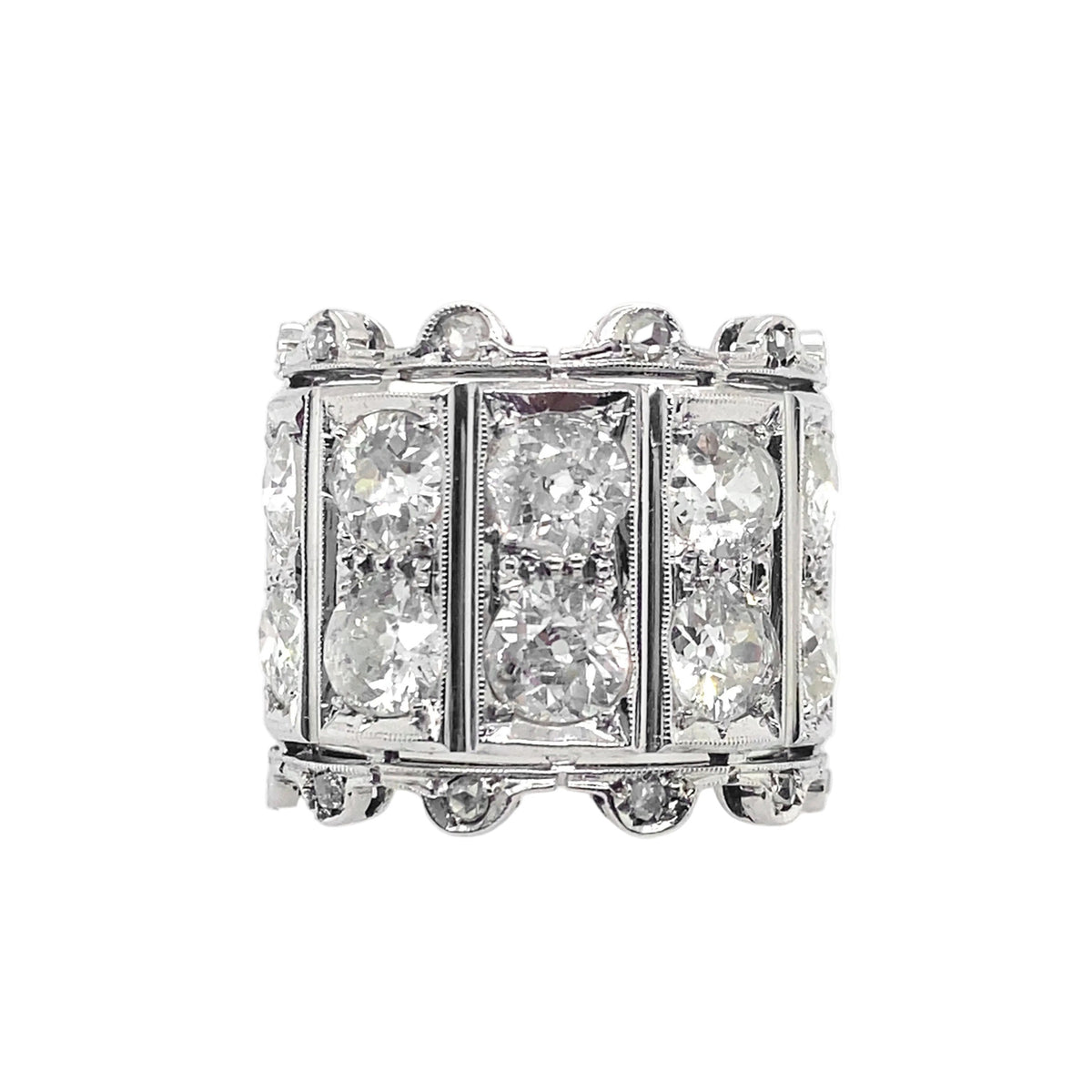 Anello Art Déco in oro e diamanti. 1935