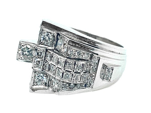 Art Déco platinum and diamond ring, France, 1930