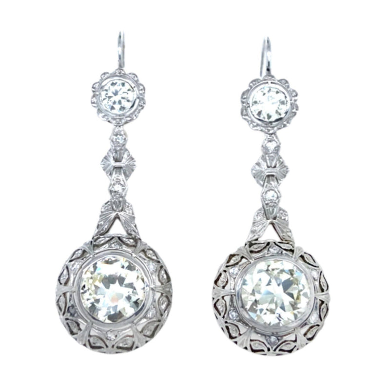 Art Déco diamond earrings, 1930