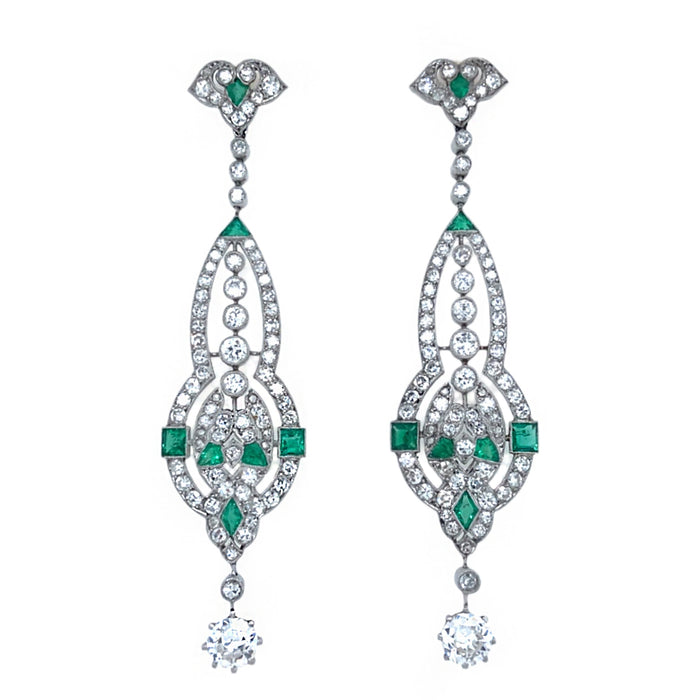 Orecchini Art Déco in platino diamanti e smeraldi 