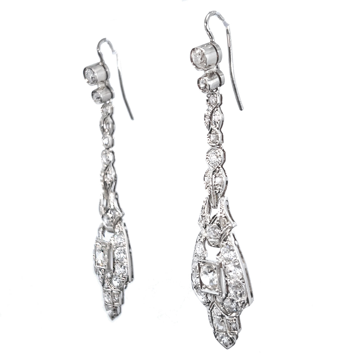 Art Déco diamond earrings, Italy, 1935