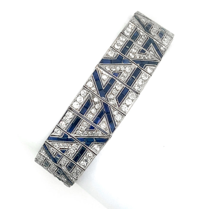 Bracciale Art Déco in platino, diamanti e zaffiri. 1925