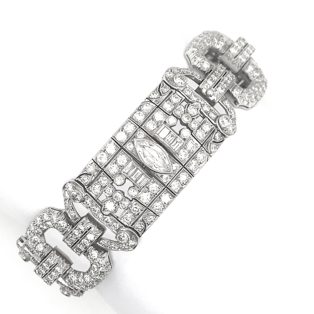 An Art Déco platinum and diamond bracelet, 1930 c.a.