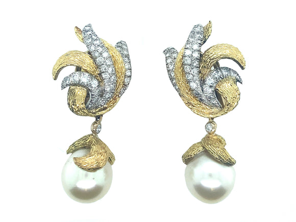 Fred Paris yellow gold, diamond and Pearl earrings. 1960