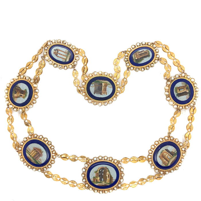 Squisita collana in micromosaico dorato.