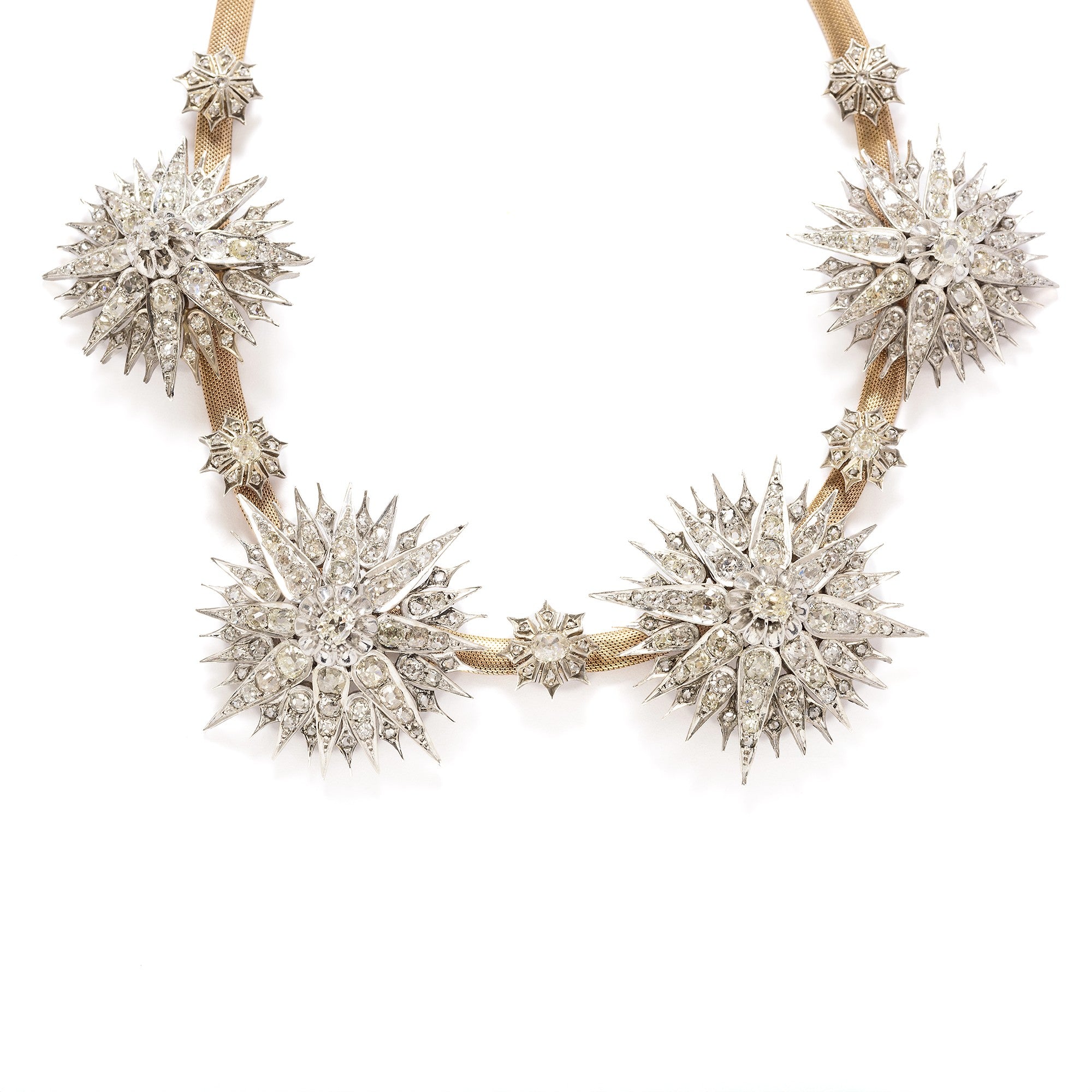 TIARAS 輝かしい歴史 50 historic tiaras in new Sotheby's exhibit! - Diamonds in