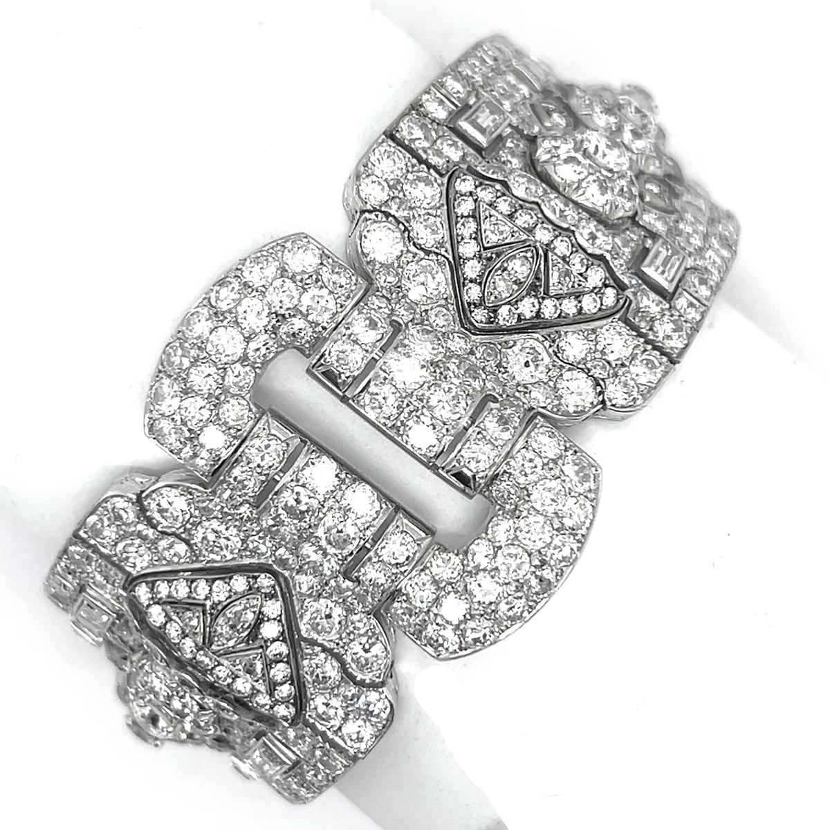 Importante Bracciale Art Dèco in platino con diamanti 
