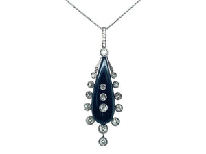 Pendente Art Déco in oro giallo e bianco con diamanti taglio antico e onice, 1930 c.a.  