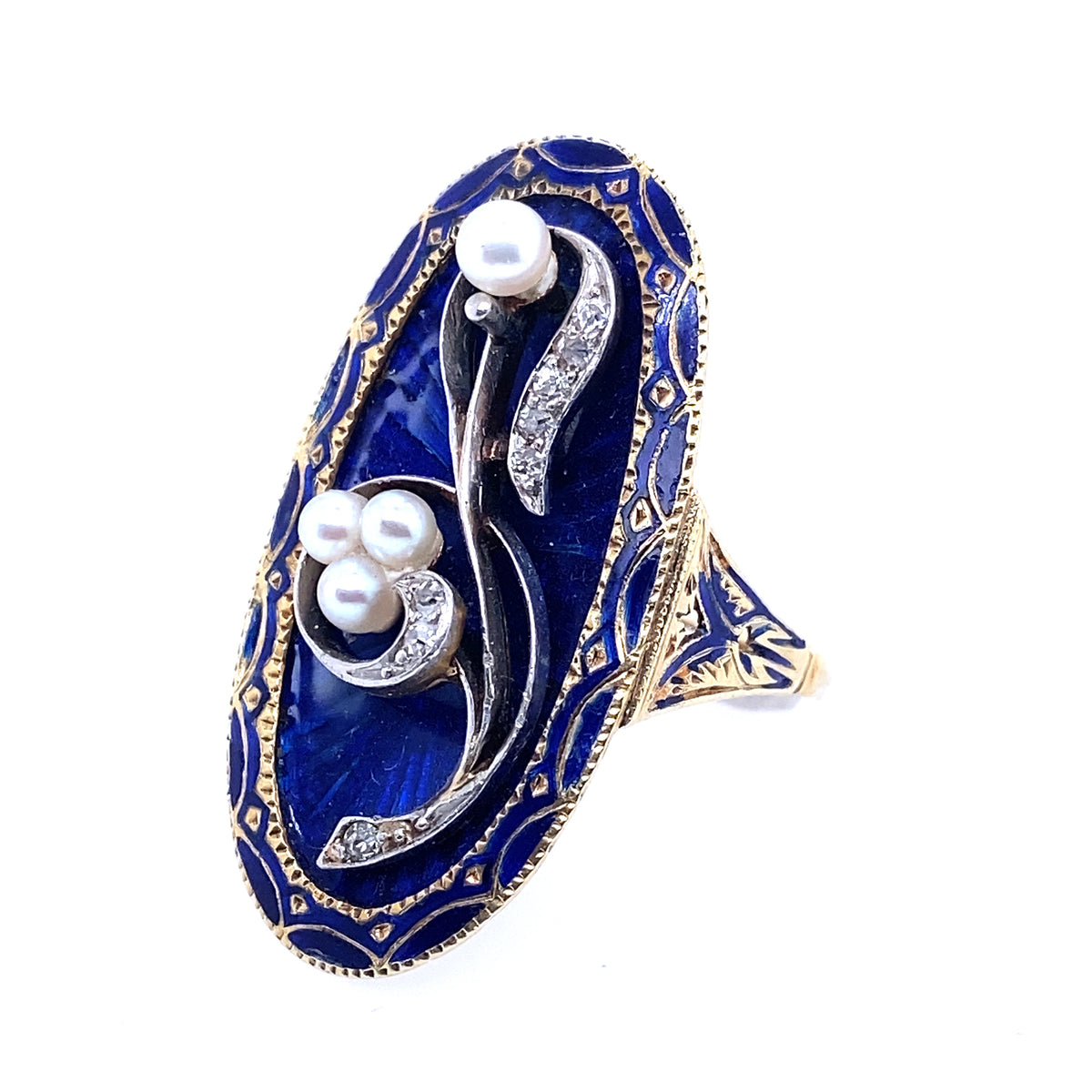Anello vittoriano in oro, diamanti e perle smaltato blu del XIX secolo.