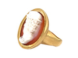 A late Victorian 12 carats gold and cameo ring depicting Mercure. Late 19th century