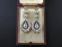 Orecchini pendenti edoardiani in platino e diamanti taglio antico, 1900 ca.