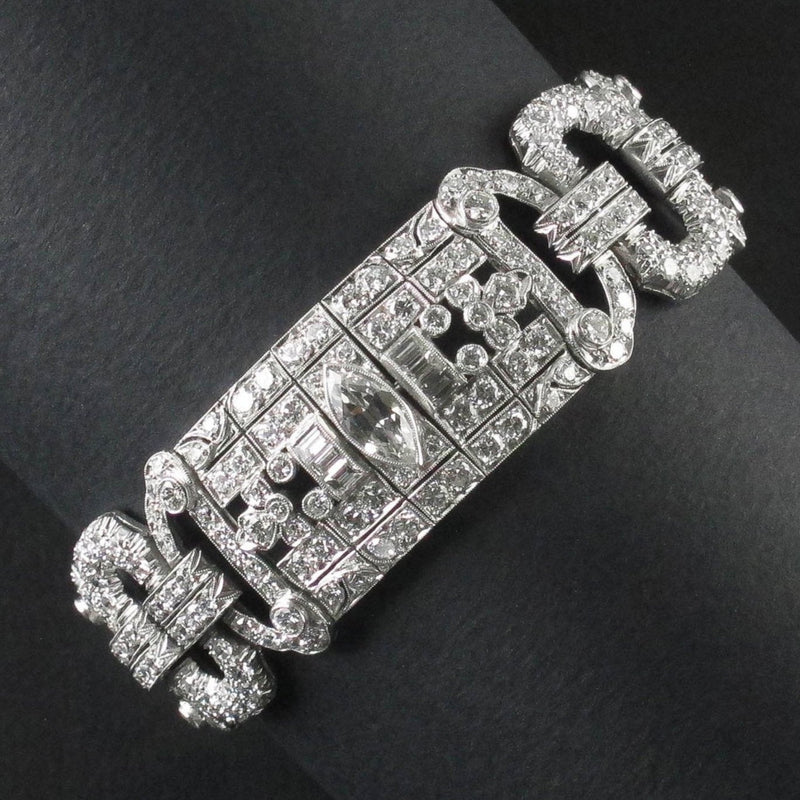 An Art Déco platinum and diamond bracelet, 1930 c.a.
