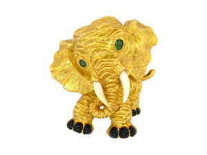 1960 Yellow gold, emerald, enamel and coral Van Cleef e Arpels elephant brooch