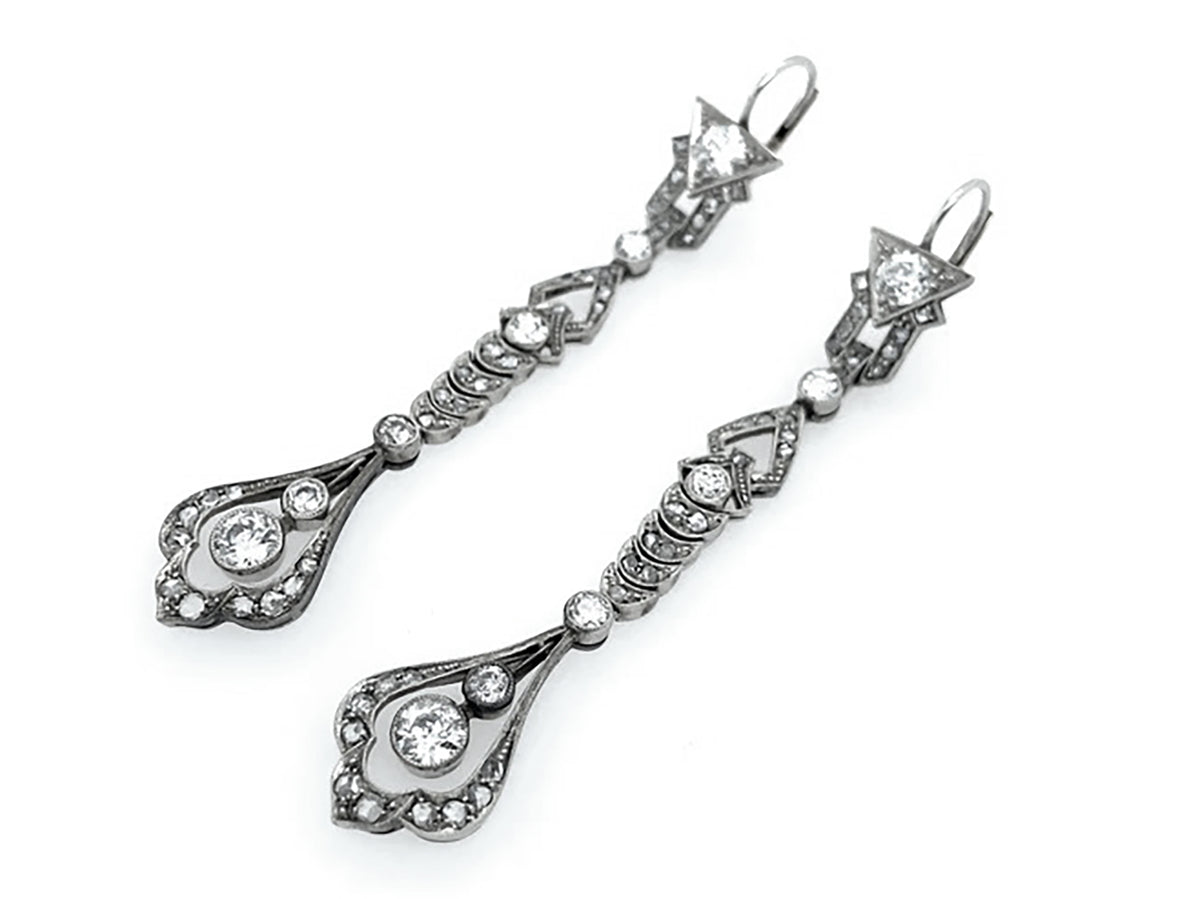 Long platinum and diamond  earrings between Edwardian and Art Deco