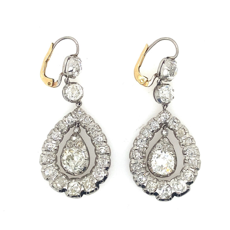 Orecchini pendenti edoardiani in platino e diamanti taglio antico, 1900 ca.