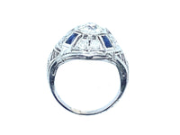 Anello Art Déco in platino con diamanti e zaffiri, 1930.