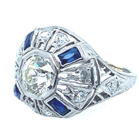 Anello Art Déco in platino con diamanti e zaffiri, 1930.