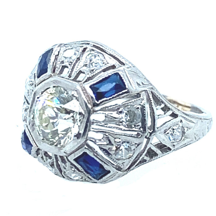 Anello Art Déco in platino con diamanti e zaffiri, 1930.