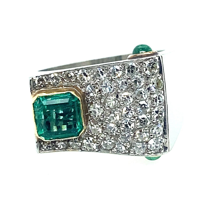 Art Déco platinum diamond and emerald ring. 1930