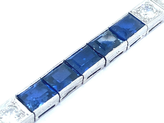 Bracciale Art Déco in platino con diamanti e zaffiri. 1930 ca.