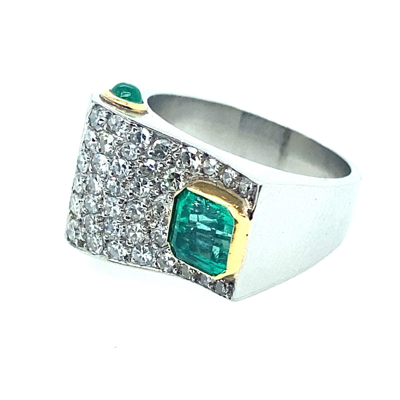 Art Déco platinum diamond and emerald ring. 1930