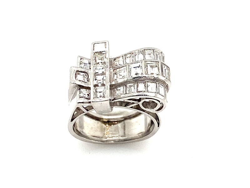Art Deco platinum and diamond ring