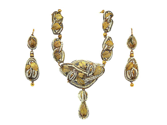 Antique gold and pearl demi parure with necklace and a earrings. 1900 c.a.